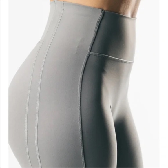 Alphalete pulse kinetic leggings silver sky - Picture 3 of 6